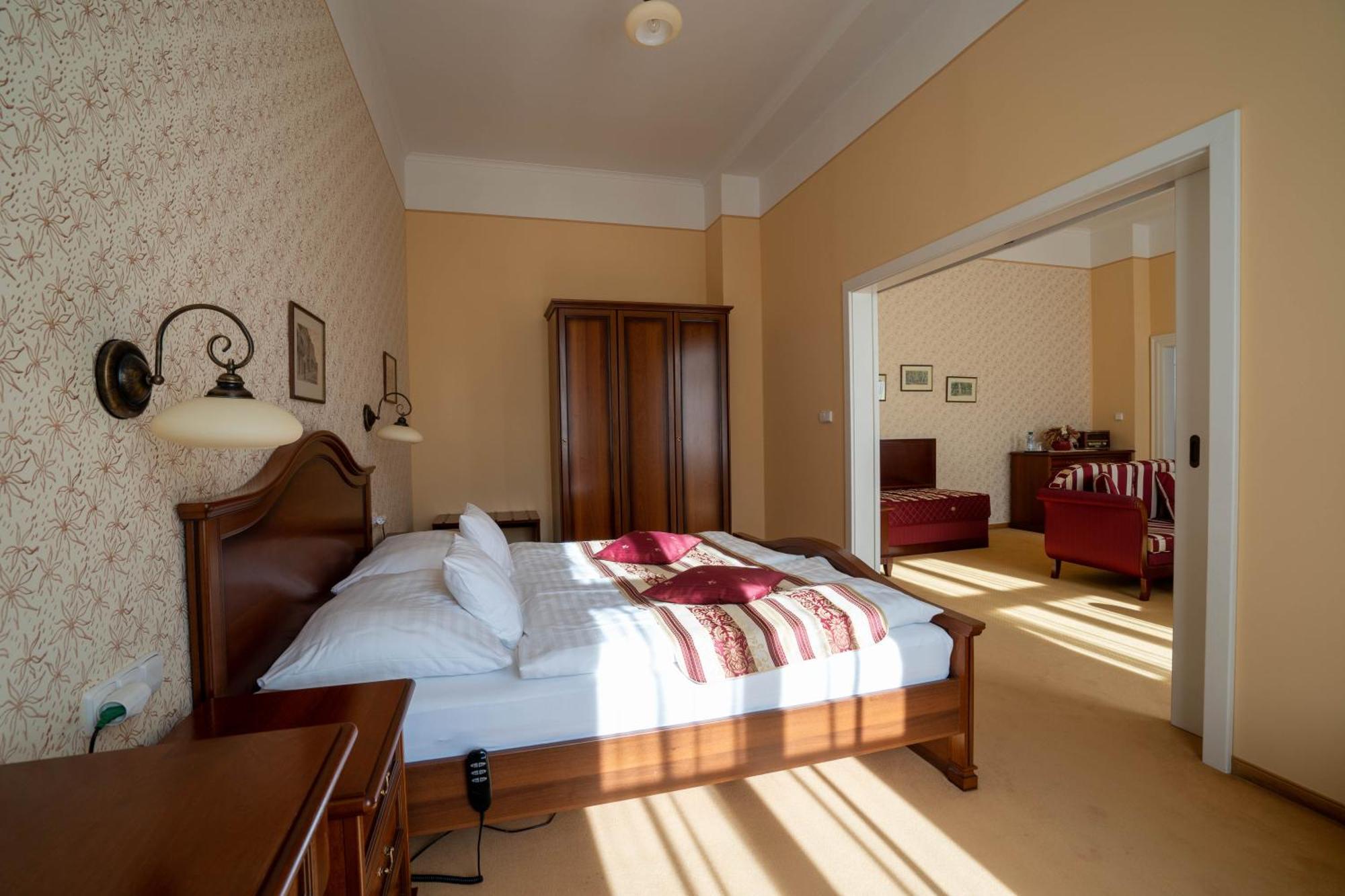 Ld Palace Spa & Kur Františkovy Lázně Zewnętrze zdjęcie